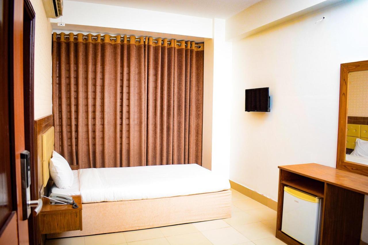 The Alina Hotel & Suites Chittagong Dış mekan fotoğraf