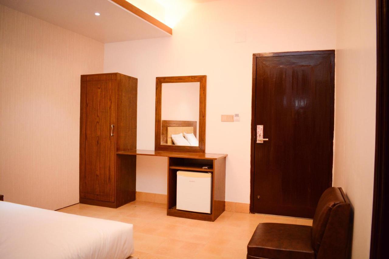 The Alina Hotel & Suites Chittagong Dış mekan fotoğraf